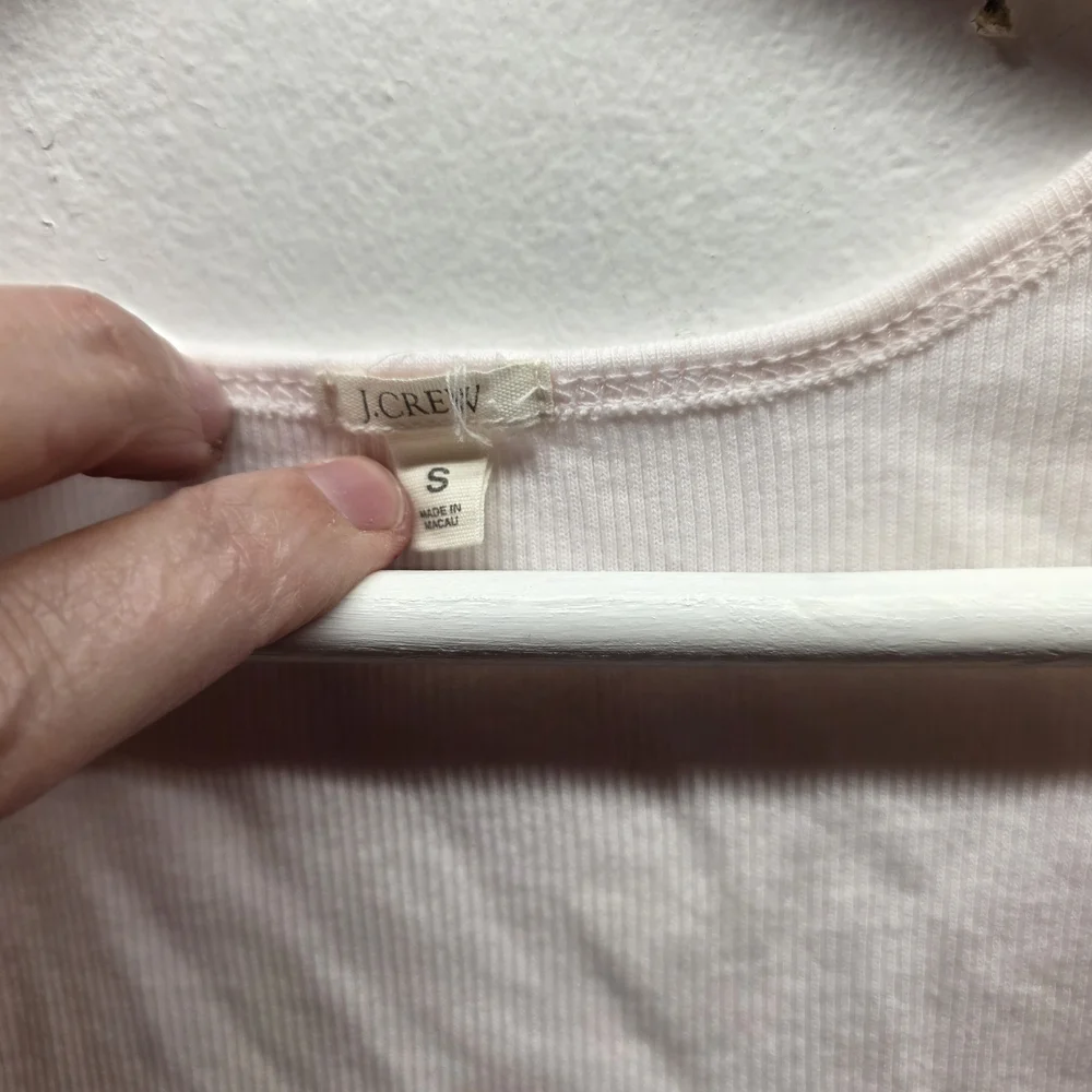 Pink Sleeveless Button-Front Top - Picture 2 of 4